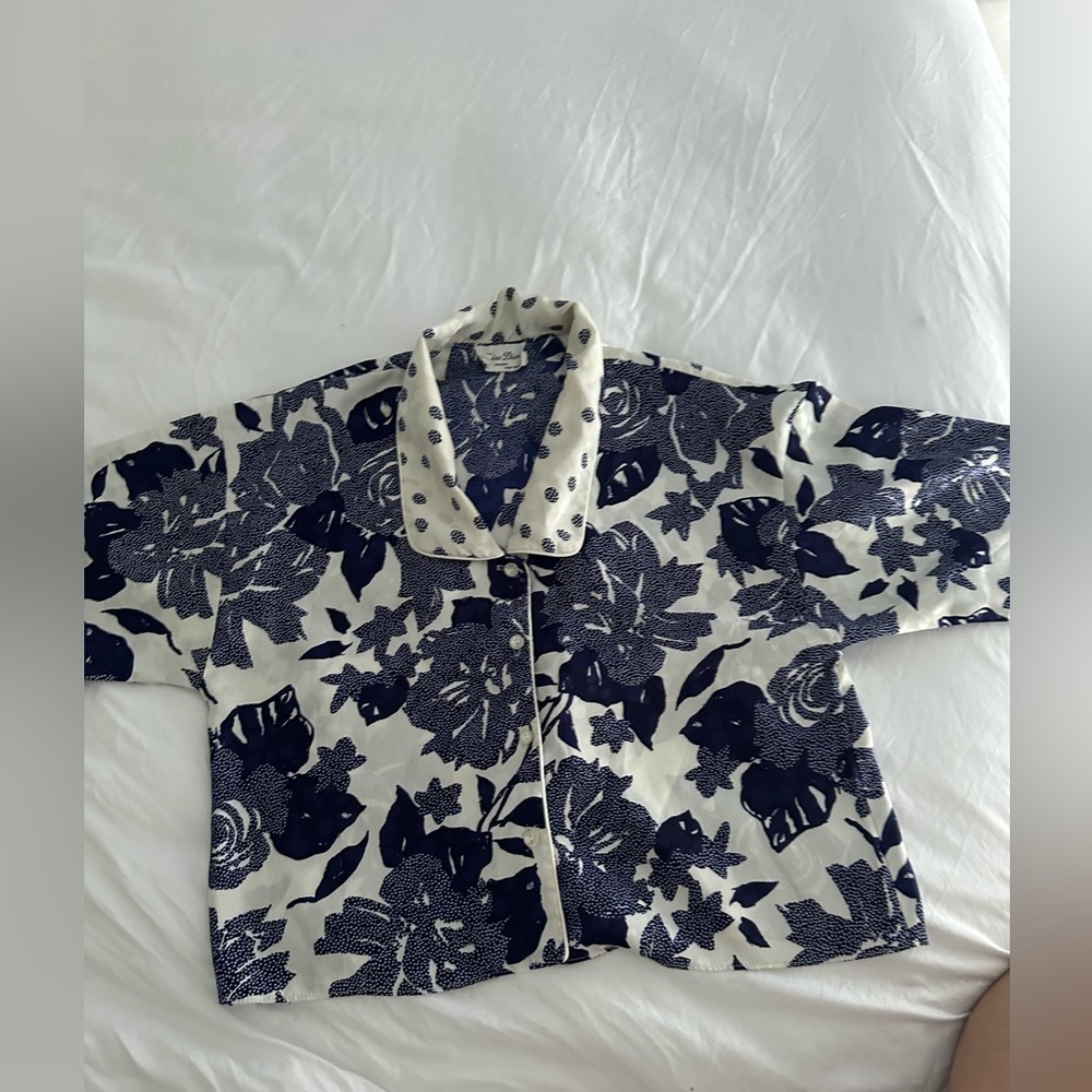 Floral Navy and White Chemise Vintage Miss Dior PJ Top. Can be worn with jeans.